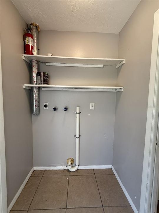 For Rent: $1,500 (2 beds, 1 baths, 783 Square Feet)