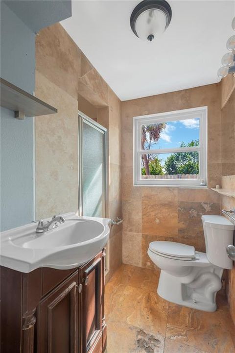 待售: $295,000 (3 贝兹, 2 浴室, 1128 平方英尺)