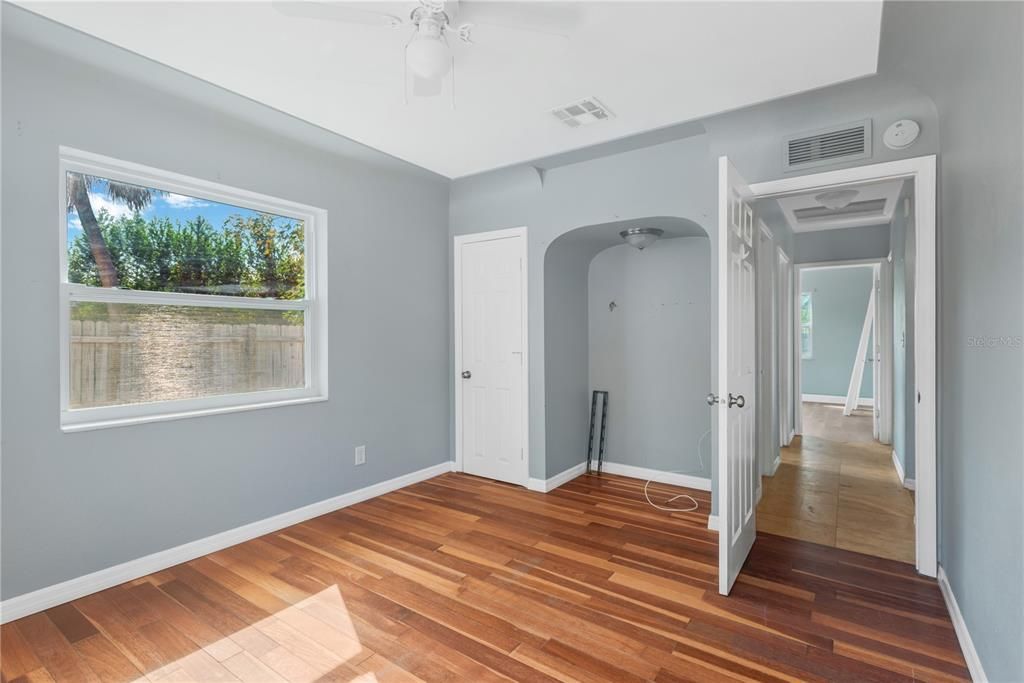 待售: $295,000 (3 贝兹, 2 浴室, 1128 平方英尺)