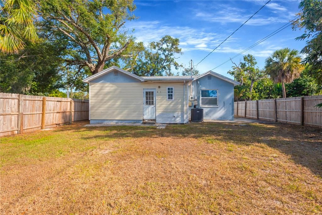 待售: $295,000 (3 贝兹, 2 浴室, 1128 平方英尺)