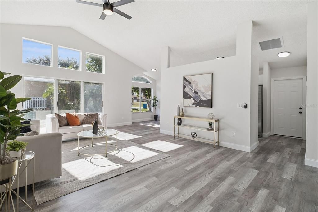 待售: $310,000 (3 贝兹, 2 浴室, 1652 平方英尺)