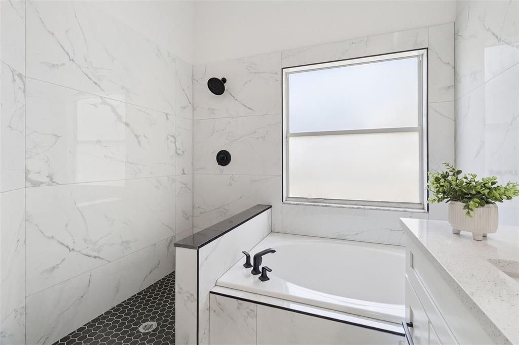 待售: $310,000 (3 贝兹, 2 浴室, 1652 平方英尺)