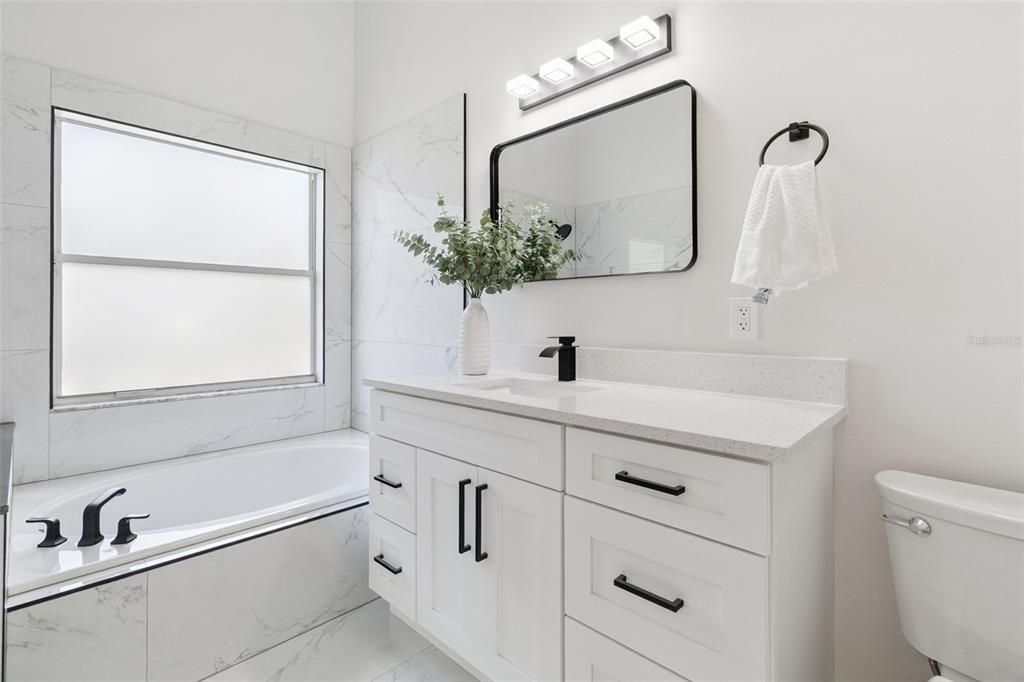 待售: $310,000 (3 贝兹, 2 浴室, 1652 平方英尺)