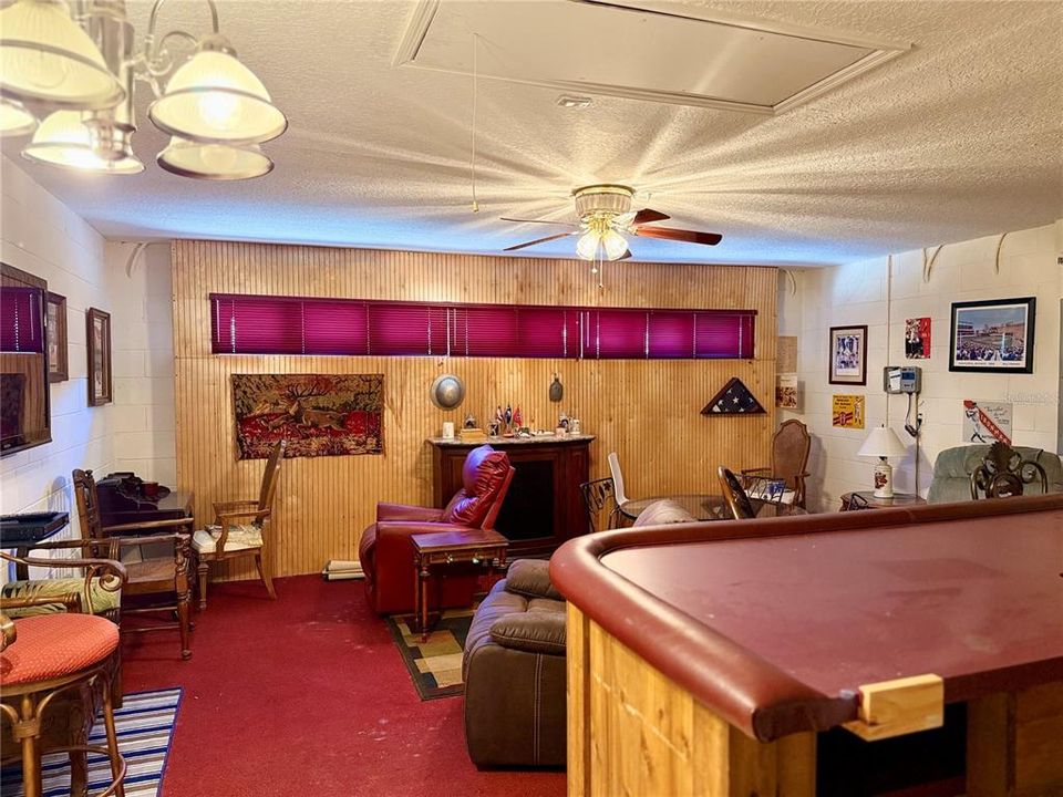 For Sale: $324,995 (4 beds, 3 baths, 3237 Square Feet)