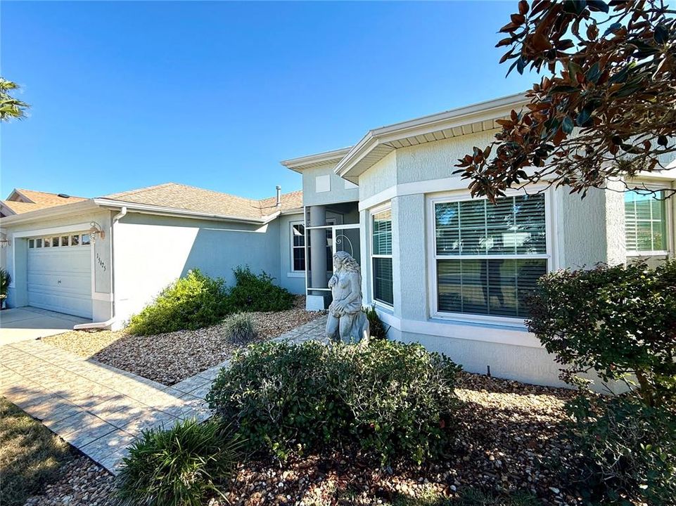 For Sale: $324,995 (4 beds, 3 baths, 3237 Square Feet)