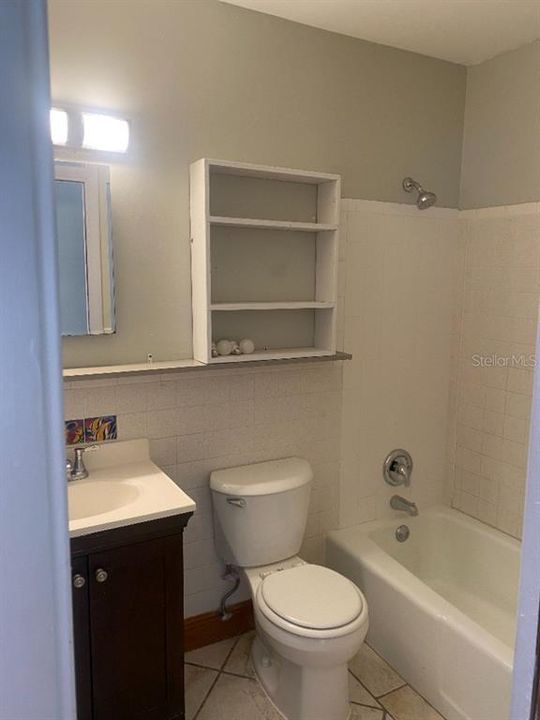For Rent: $1,050 (1 beds, 1 baths, 783 Square Feet)