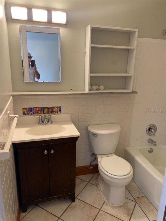 For Rent: $1,050 (1 beds, 1 baths, 783 Square Feet)