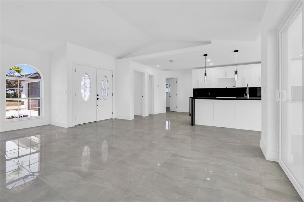 На продажу: $285,000 (3 спален, 2 ванн, 1806 Квадратных фут)