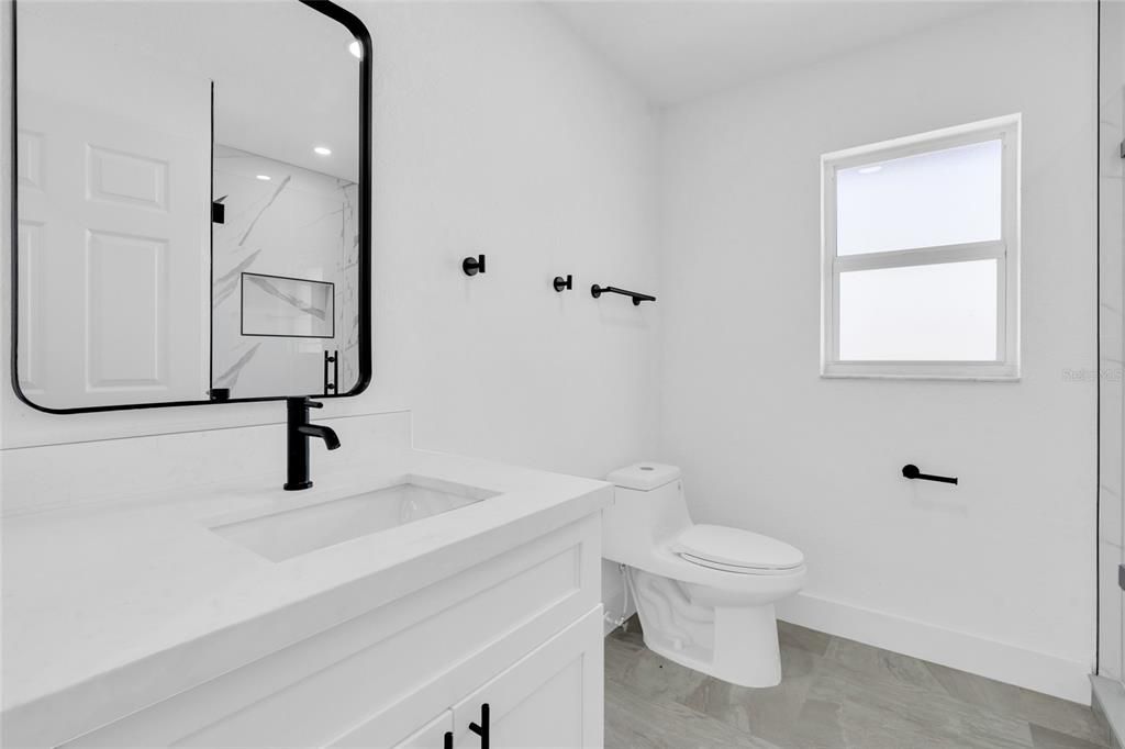 На продажу: $285,000 (3 спален, 2 ванн, 1806 Квадратных фут)