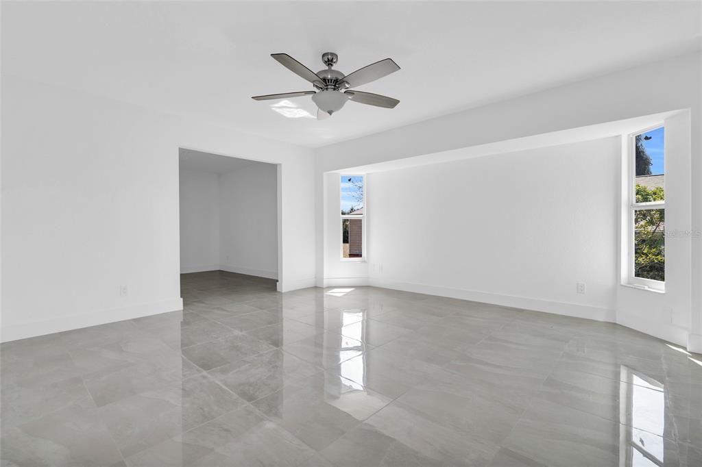 На продажу: $285,000 (3 спален, 2 ванн, 1806 Квадратных фут)