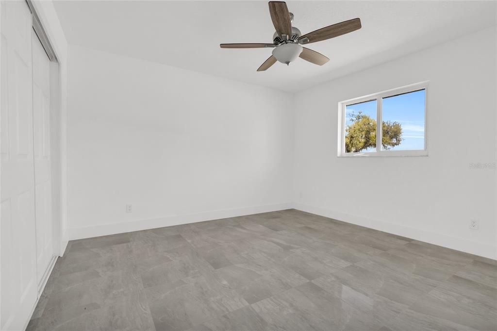 На продажу: $285,000 (3 спален, 2 ванн, 1806 Квадратных фут)