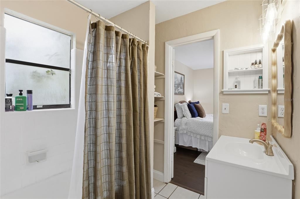 待售: $299,900 (3 贝兹, 2 浴室, 1286 平方英尺)