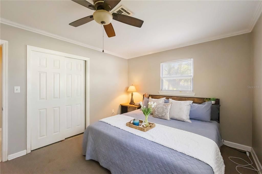 En Venta: $480,000 (4 camas, 2 baños, 2086 Pies cuadrados)