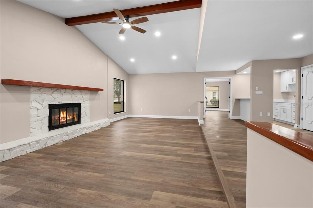 待售: $710,000 (3 贝兹, 4 浴室, 2982 平方英尺)