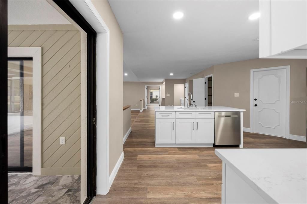 待售: $710,000 (3 贝兹, 4 浴室, 2982 平方英尺)