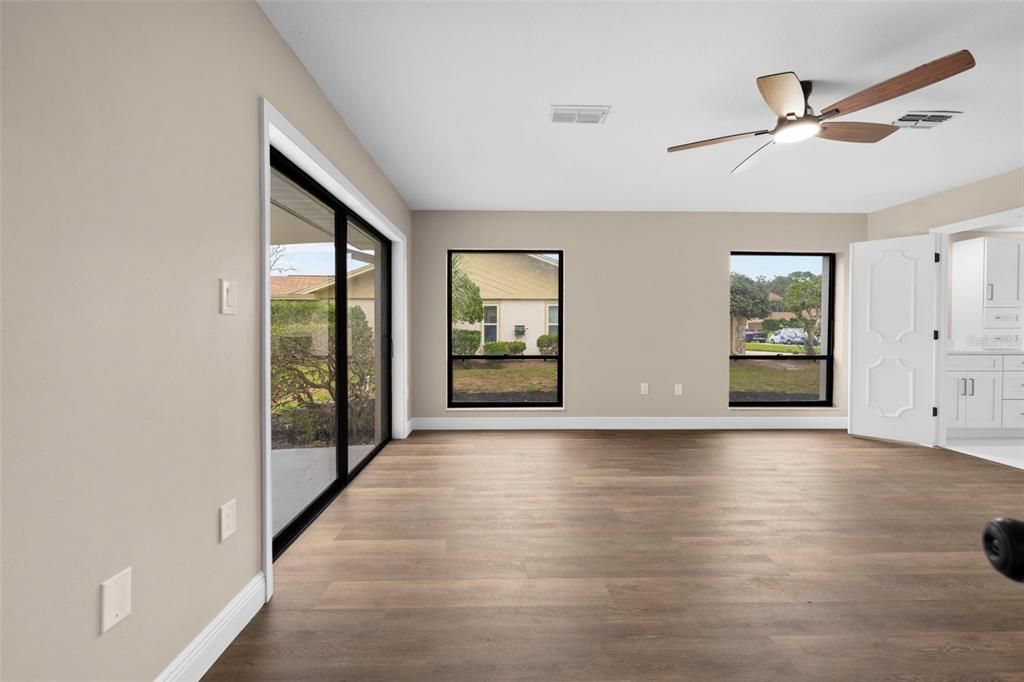 待售: $710,000 (3 贝兹, 4 浴室, 2982 平方英尺)