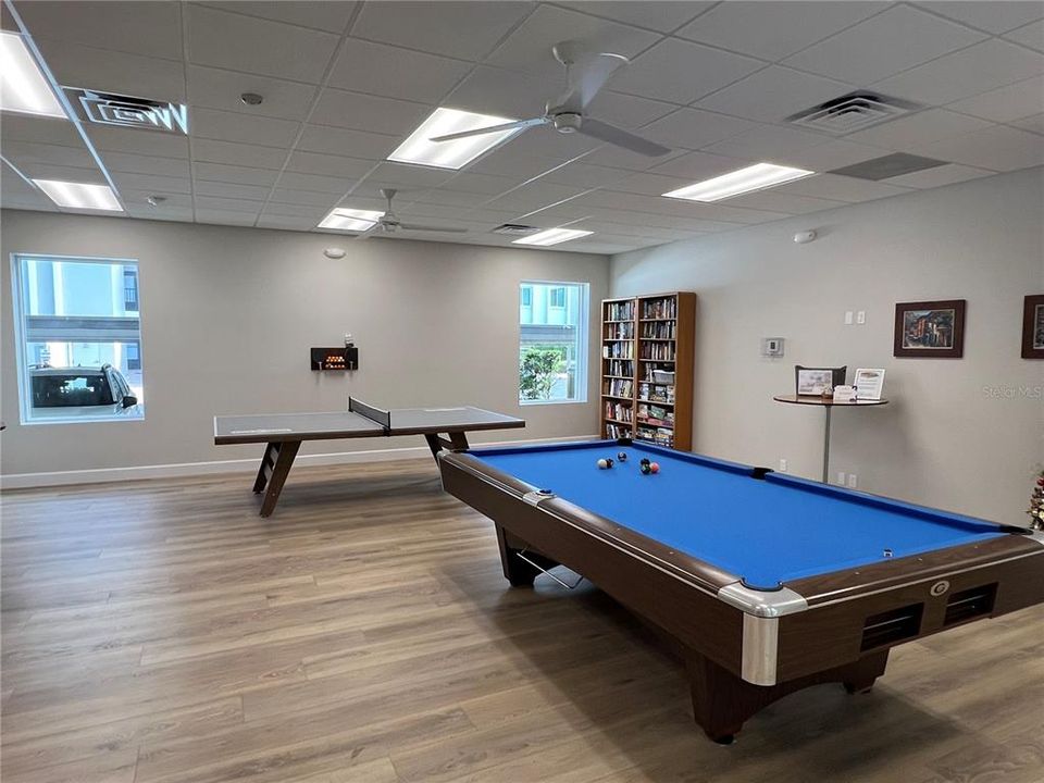 待售: $499,000 (2 贝兹, 2 浴室, 1093 平方英尺)