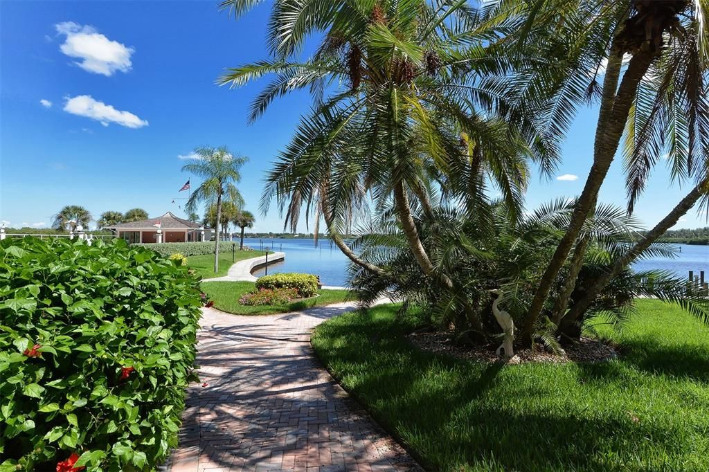 待售: $499,000 (2 贝兹, 2 浴室, 1093 平方英尺)