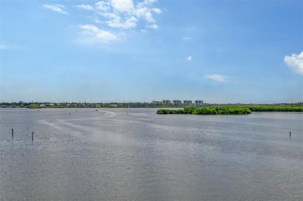 待售: $499,000 (2 贝兹, 2 浴室, 1093 平方英尺)