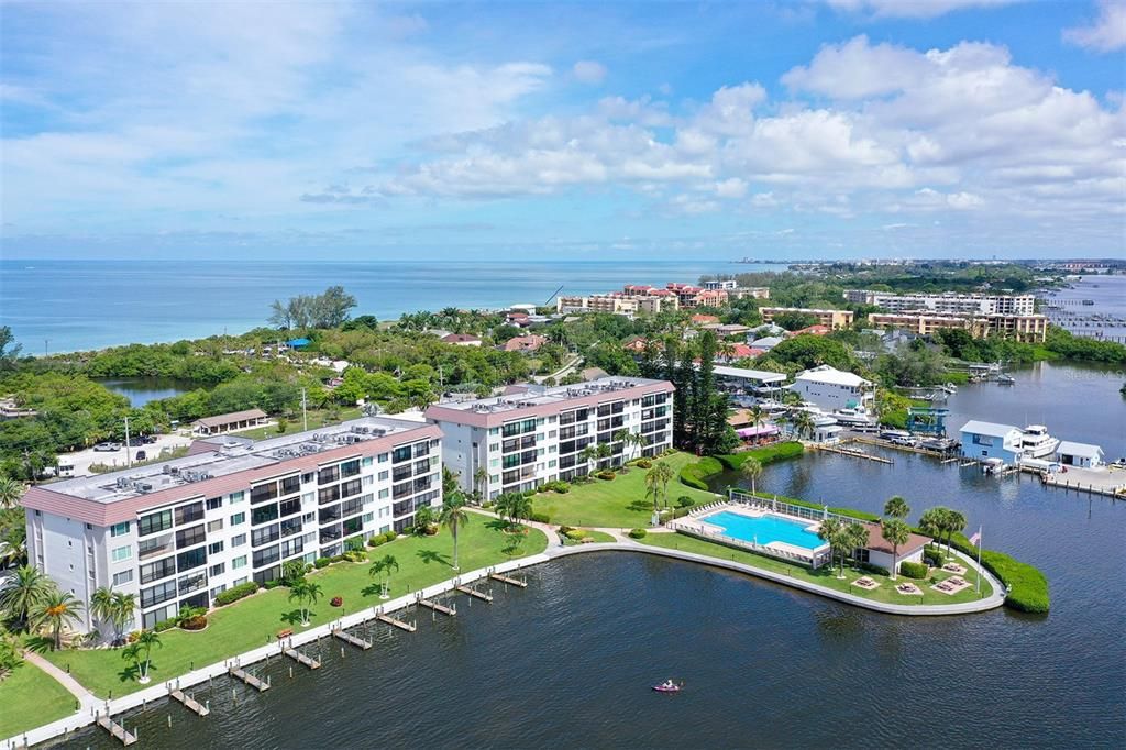 待售: $499,000 (2 贝兹, 2 浴室, 1093 平方英尺)