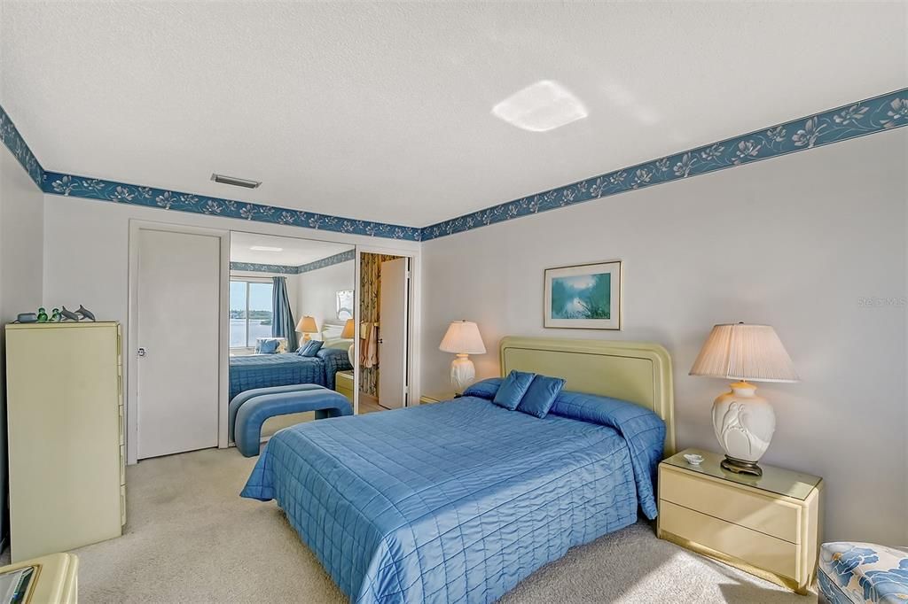 待售: $499,000 (2 贝兹, 2 浴室, 1093 平方英尺)