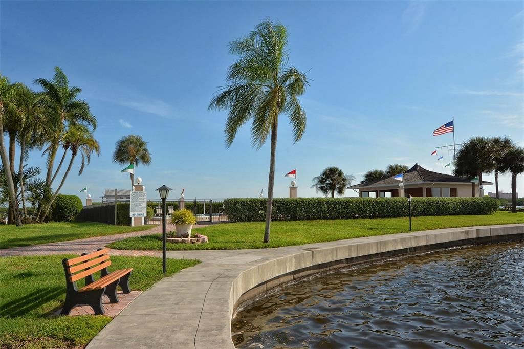 待售: $499,000 (2 贝兹, 2 浴室, 1093 平方英尺)