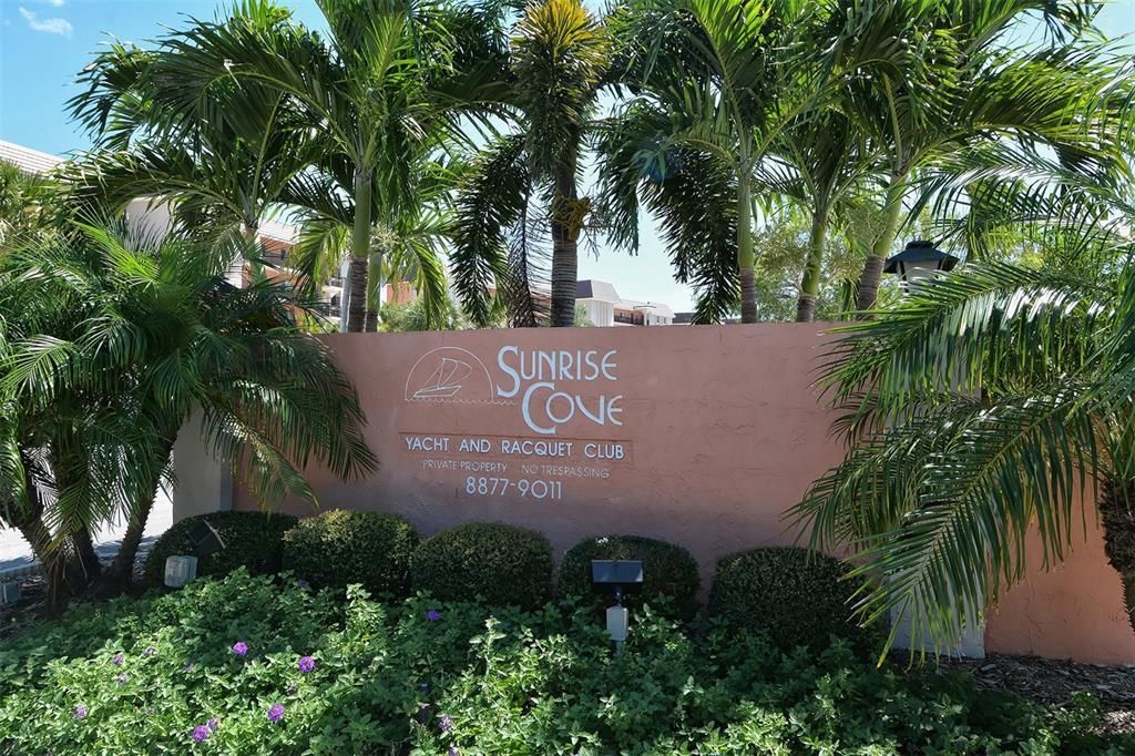 待售: $499,000 (2 贝兹, 2 浴室, 1093 平方英尺)