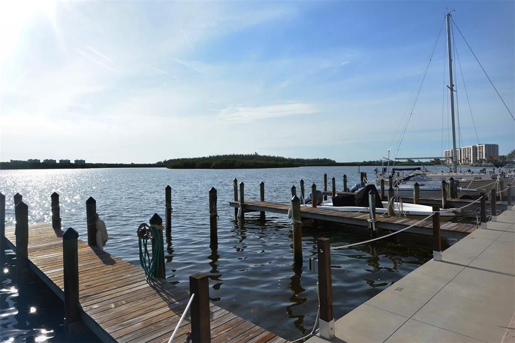 待售: $499,000 (2 贝兹, 2 浴室, 1093 平方英尺)