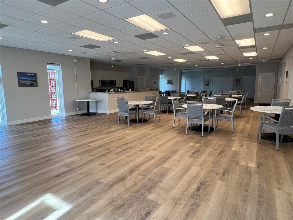 待售: $499,000 (2 贝兹, 2 浴室, 1093 平方英尺)