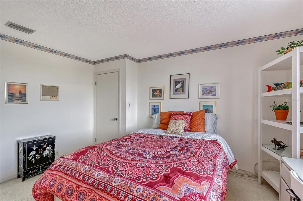 待售: $499,000 (2 贝兹, 2 浴室, 1093 平方英尺)