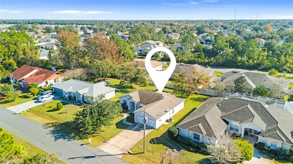 For Sale: $299,999 (3 beds, 2 baths, 1596 Square Feet)