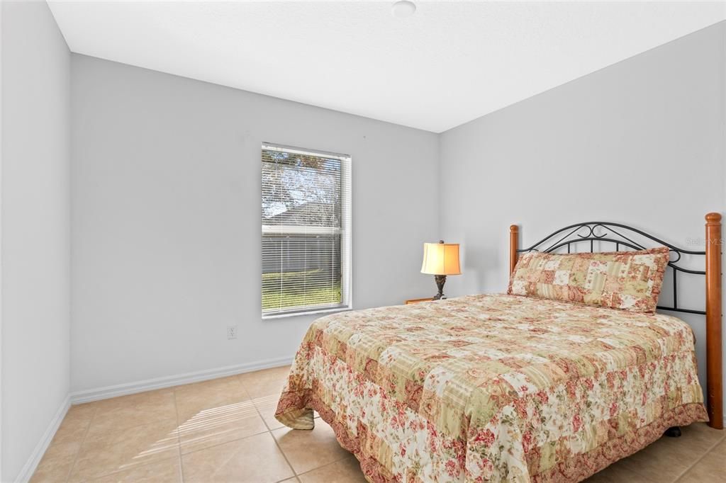 For Sale: $299,999 (3 beds, 2 baths, 1596 Square Feet)