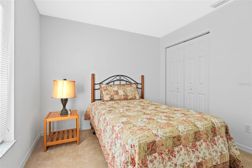 For Sale: $299,999 (3 beds, 2 baths, 1596 Square Feet)