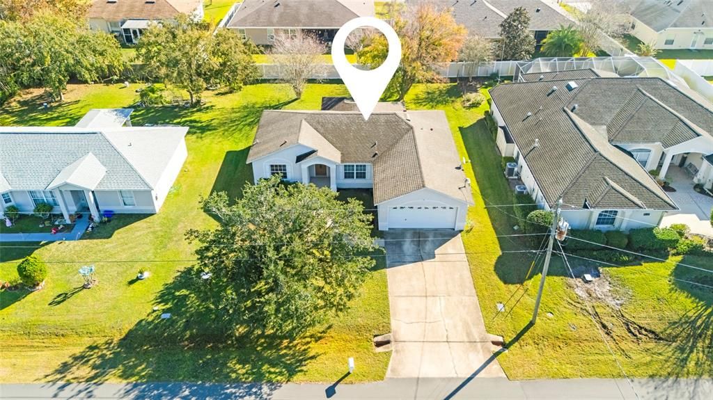 For Sale: $299,999 (3 beds, 2 baths, 1596 Square Feet)