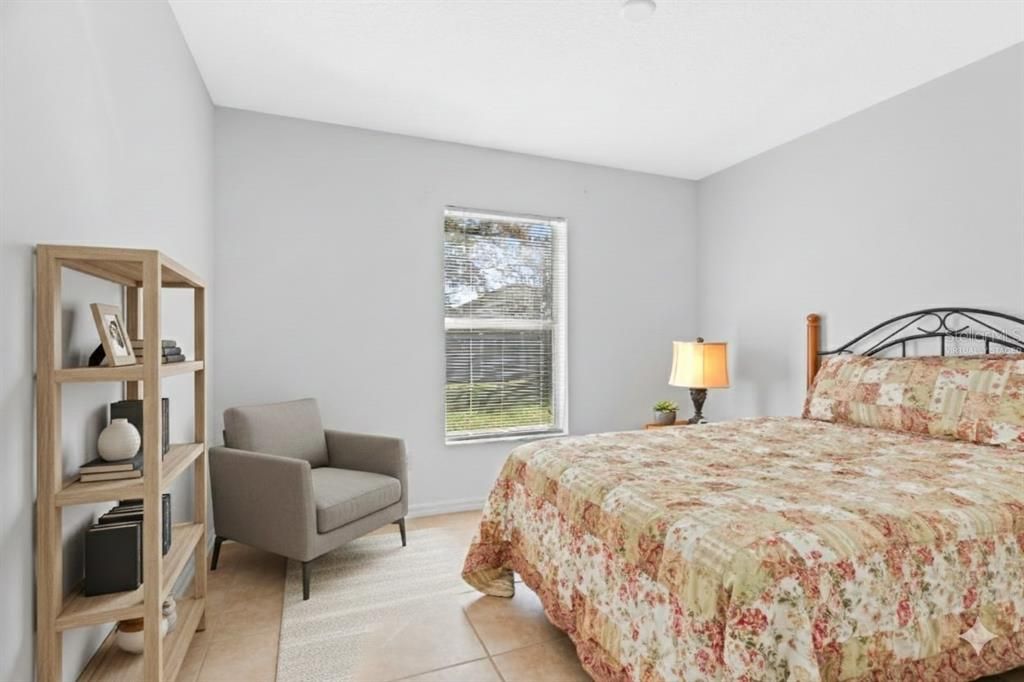 For Sale: $299,999 (3 beds, 2 baths, 1596 Square Feet)