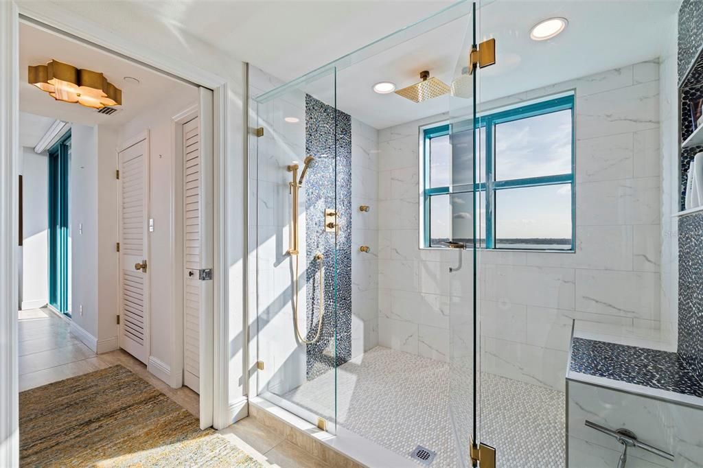 For Sale: $1,250,000 (2 beds, 2 baths, 1579 Square Feet)