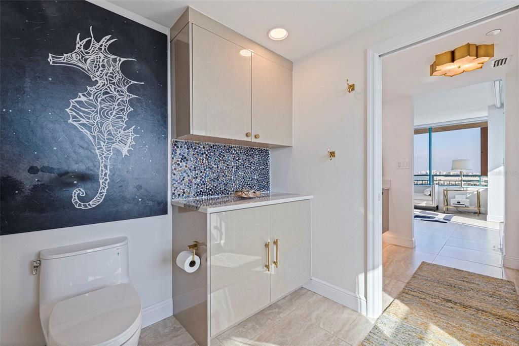 For Sale: $1,250,000 (2 beds, 2 baths, 1579 Square Feet)