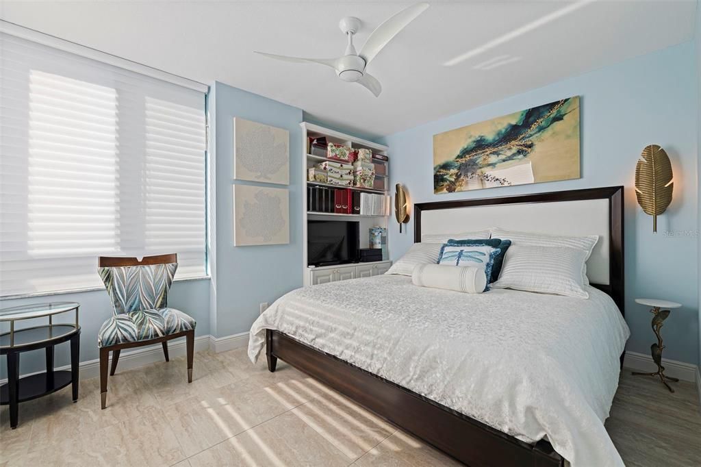 For Sale: $1,250,000 (2 beds, 2 baths, 1579 Square Feet)