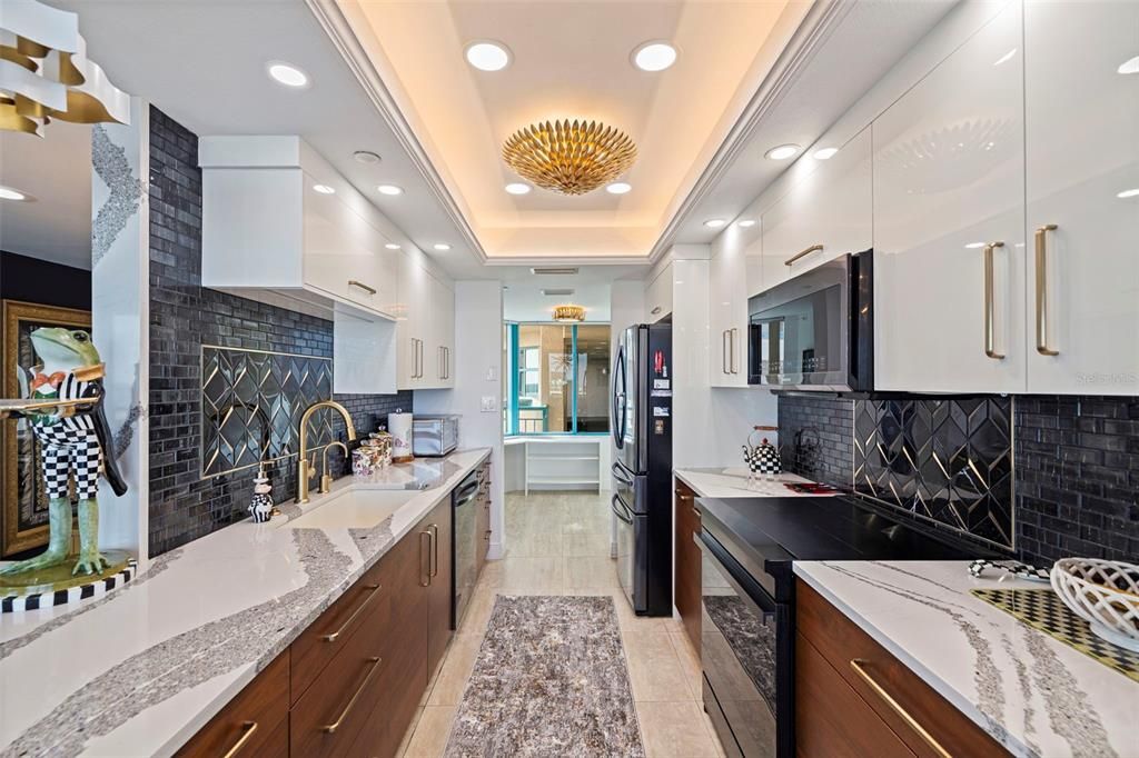 For Sale: $1,250,000 (2 beds, 2 baths, 1579 Square Feet)