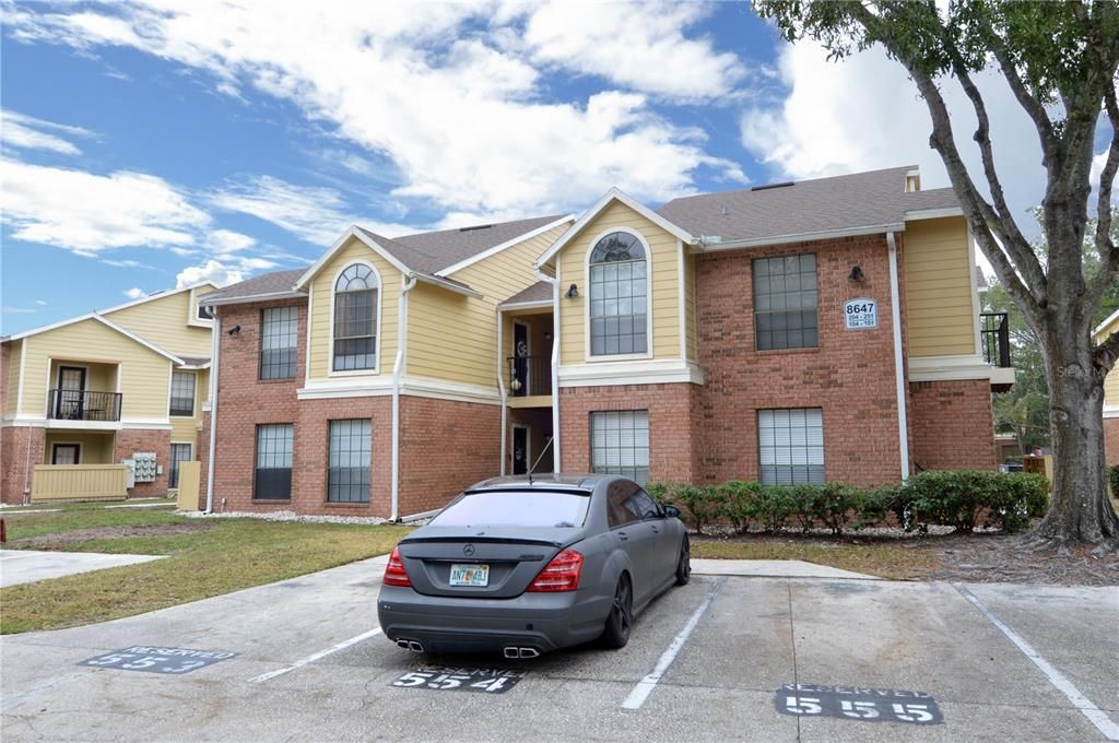 合同活跃: $1,850 (1 贝兹, 1 浴室, 625 平方英尺)