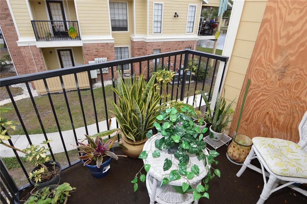 合同活跃: $1,850 (1 贝兹, 1 浴室, 625 平方英尺)