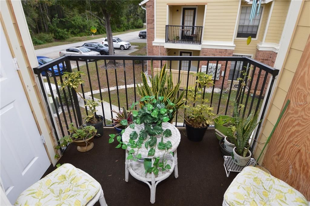 合同活跃: $1,850 (1 贝兹, 1 浴室, 625 平方英尺)