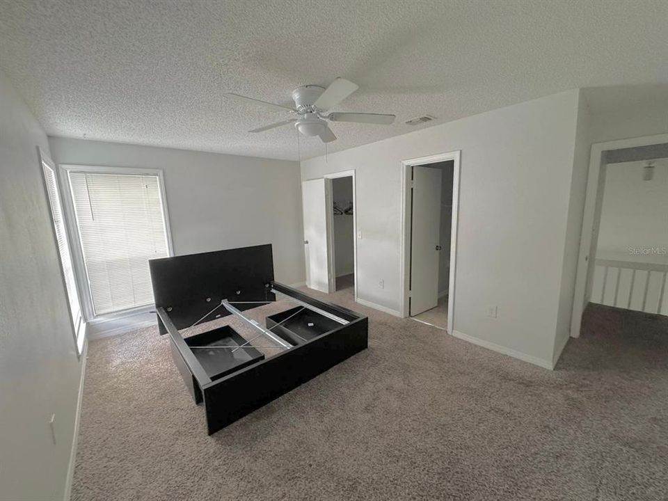 В аренду: $1,800 (2 спален, 2 ванн, 1120 Квадратных фут)