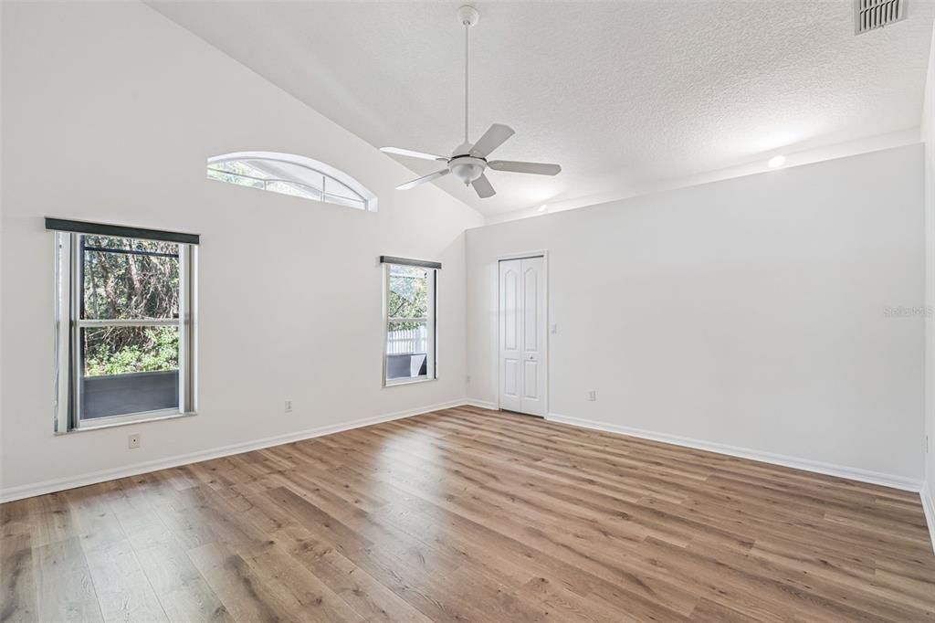 For Sale: $489,990 (3 beds, 2 baths, 1998 Square Feet)