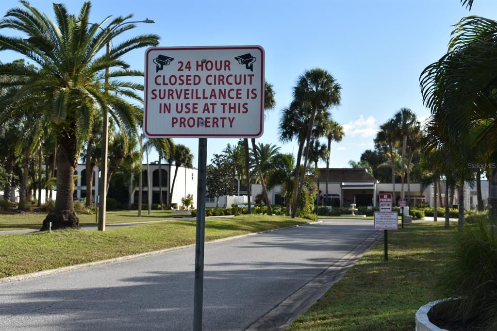 Под контрактом: $99,900 (1 спален, 1 ванн, 640 Квадратных фут)