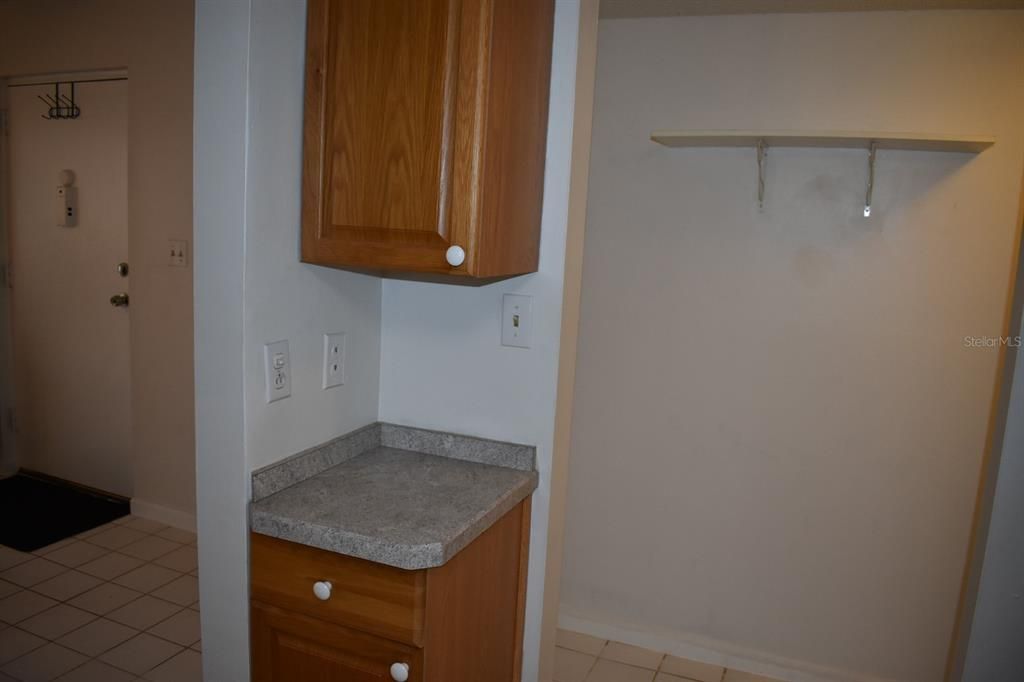 Под контрактом: $99,900 (1 спален, 1 ванн, 640 Квадратных фут)