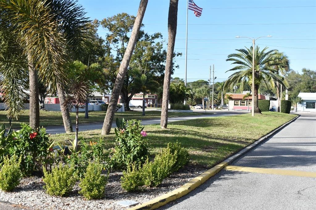 Под контрактом: $99,900 (1 спален, 1 ванн, 640 Квадратных фут)