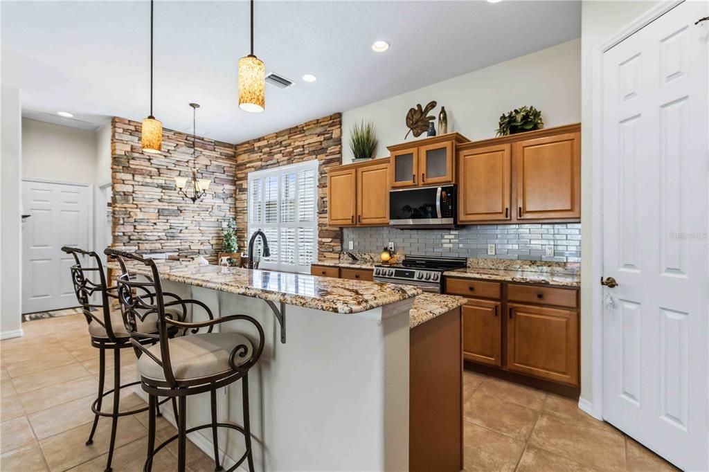 待售: $799,000 (3 贝兹, 3 浴室, 2627 平方英尺)