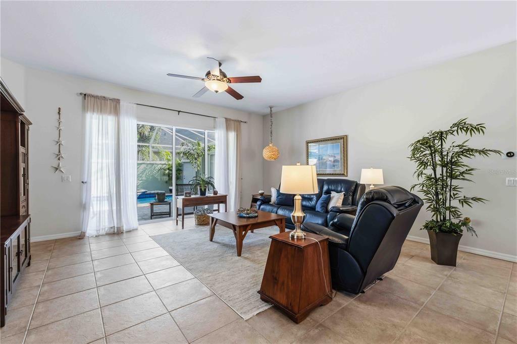 待售: $799,000 (3 贝兹, 3 浴室, 2627 平方英尺)