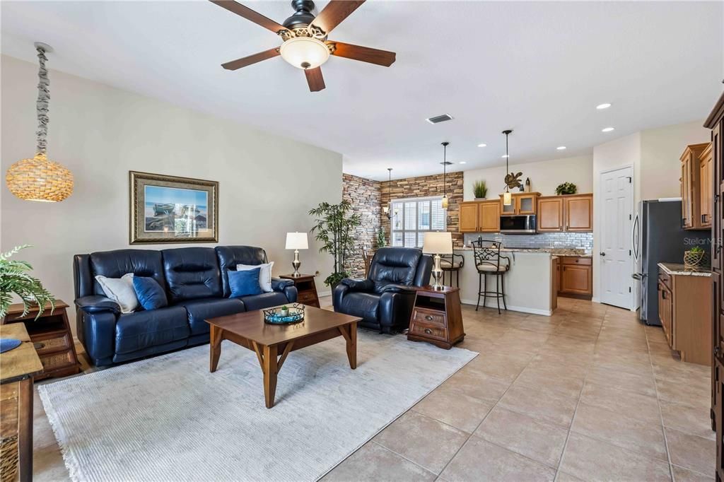 待售: $799,000 (3 贝兹, 3 浴室, 2627 平方英尺)